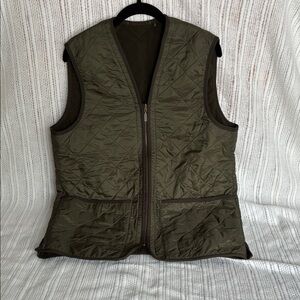 Men’s M Barbour Olive Quilted Vest/ Zip-in Waxed Canvas Jacket Liner. NWOT.